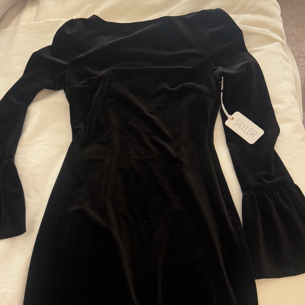 SAYLOR DRESS - Picture 4 of 4